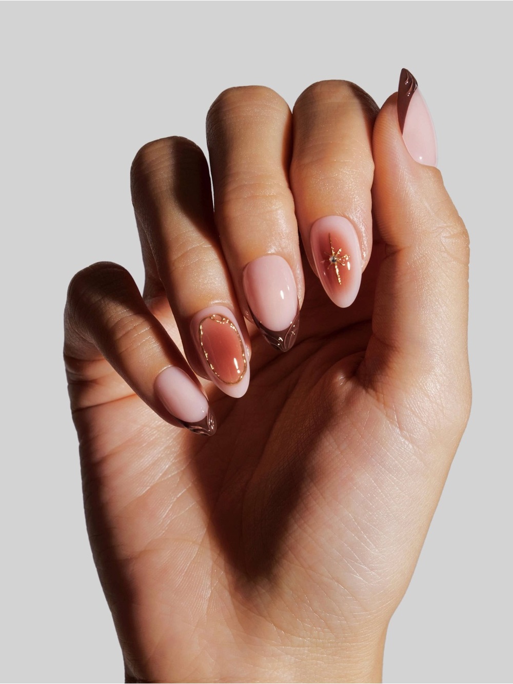 Amber Muse Celebritips Short Almond Press On Nails Brown Gold French Tip NIB